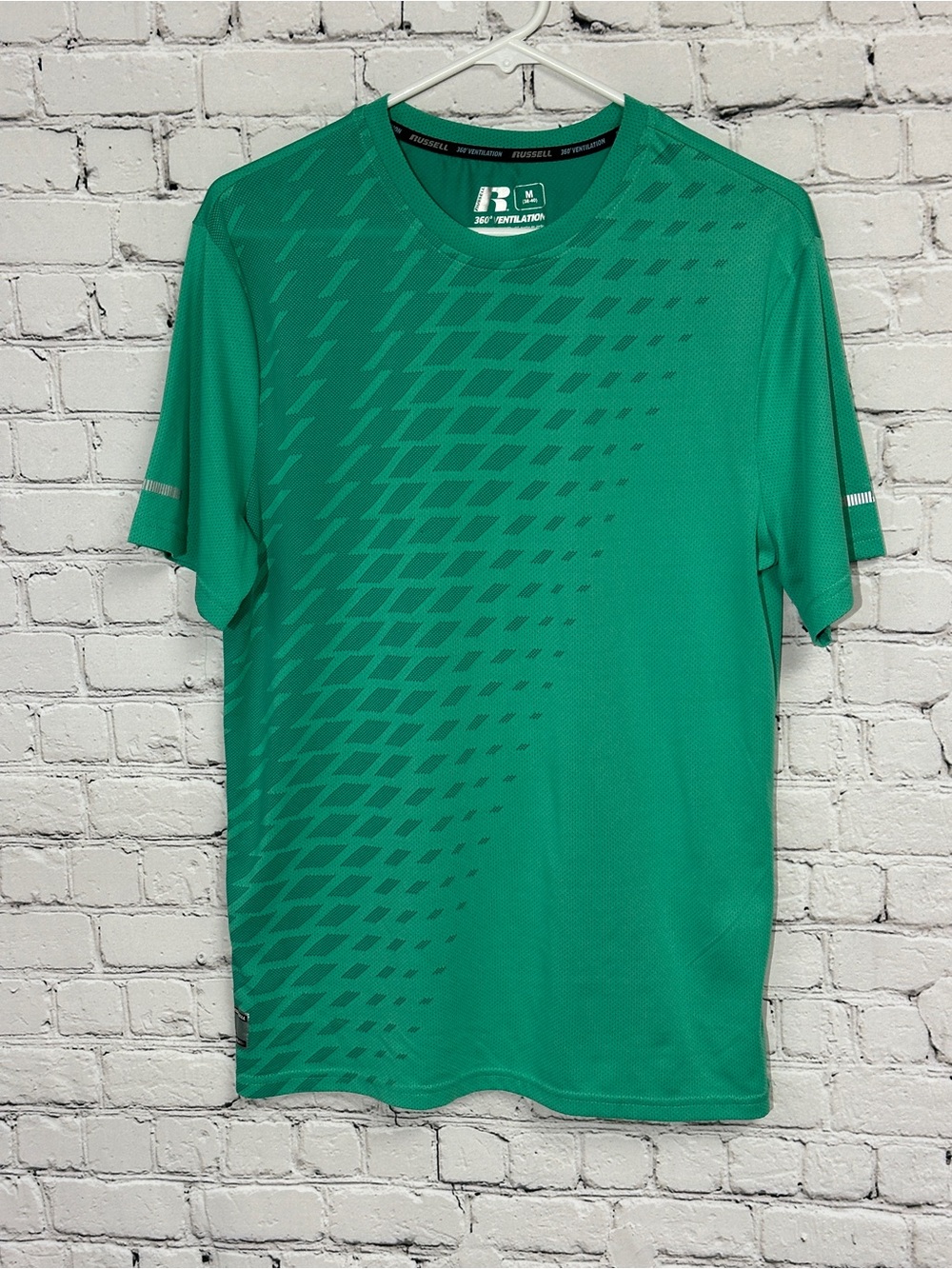 Russell Men’s Green 360 Ventilation Shirt
